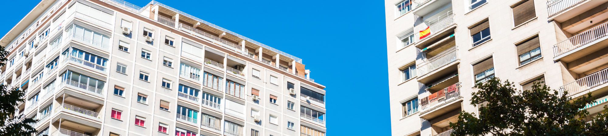 Amplia oferta de pisos, locales  . METODOO INMOBILIARIA en Sevilla